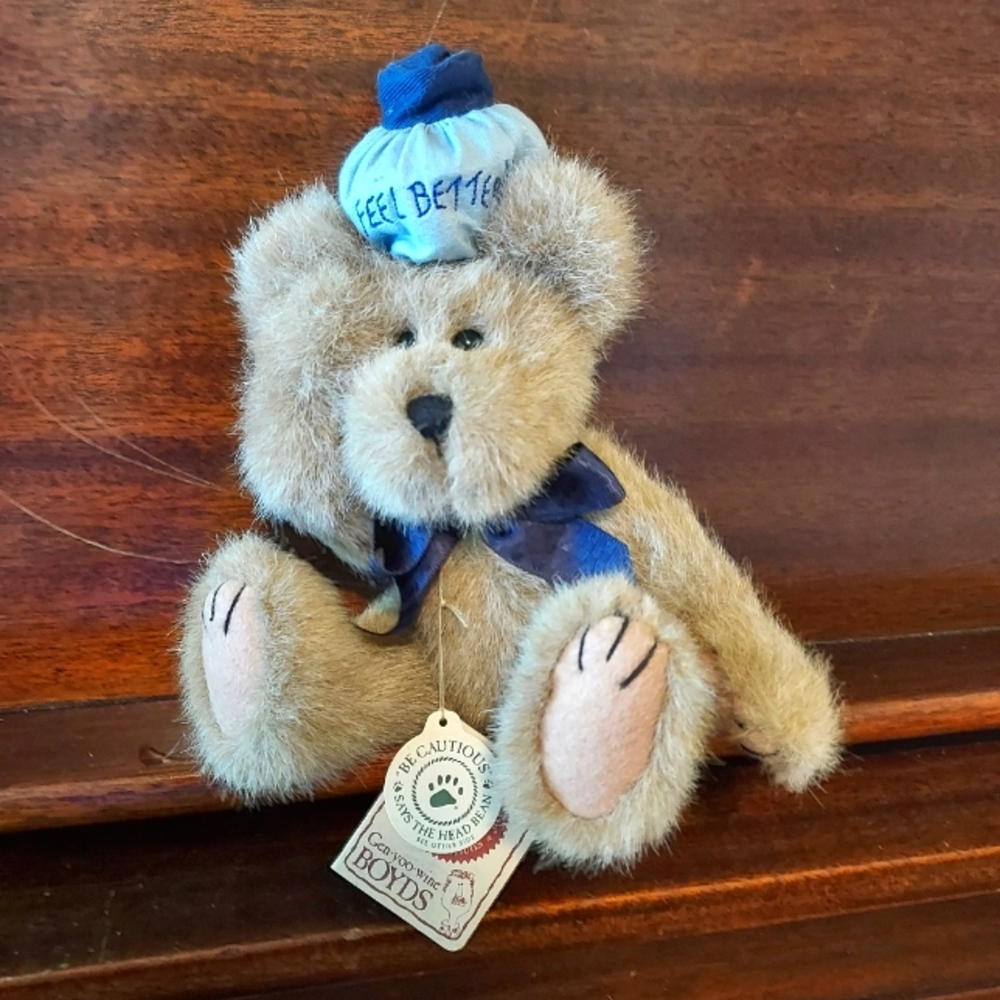 Gen-yoo-wine Boyds Bear T.J.'s Best Dressed Collection "Poor Ol Bear" #903007 NW